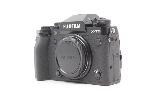 Fujifilm X-T5